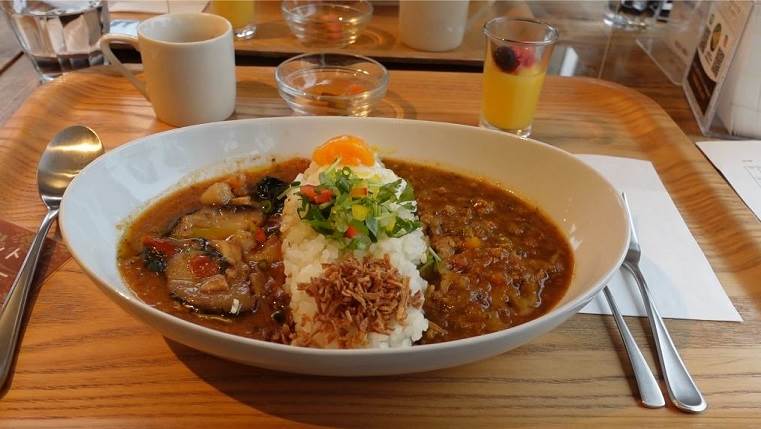 金澤ななほしカレー